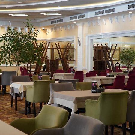Hotel Golden Dragon Bishkek Exterior foto