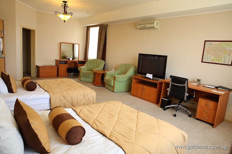 Hotel Golden Dragon Bishkek Exterior foto