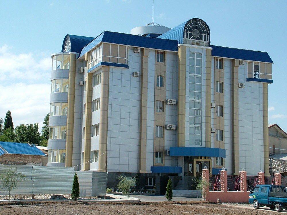 Hotel Golden Dragon Bishkek Exterior foto